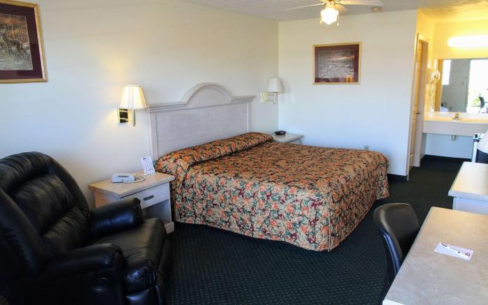 Country Hearth Inn & Suites Union City