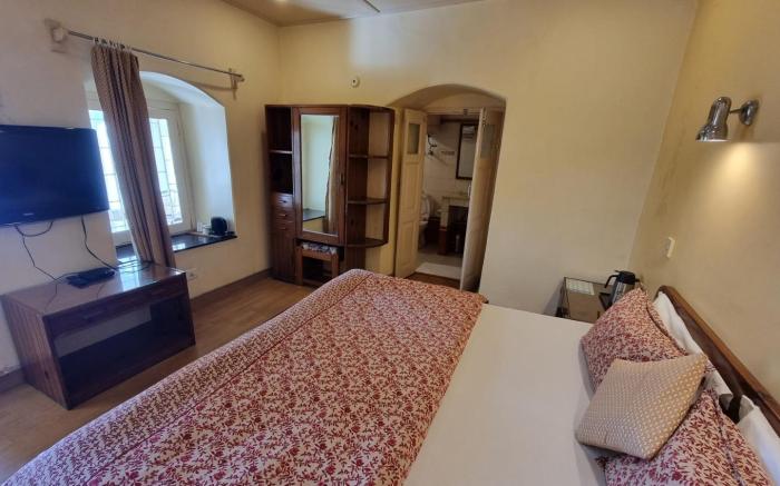 Hotel Padmini Nivas