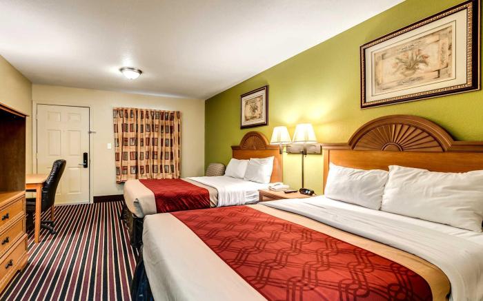 Econo Lodge Lake Charles University Area