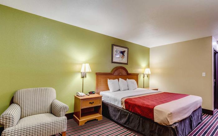 Econo Lodge Lake Charles University Area