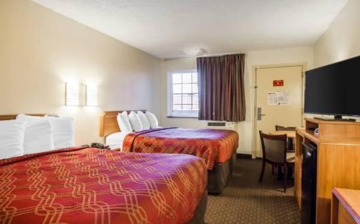 Motel 6 Portland, OR – Southeast