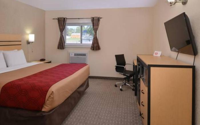 Econo Lodge Rochester I-90 & I-390