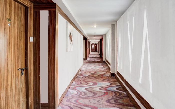 Townhouse Royal Palms Hotel - Rose Collection