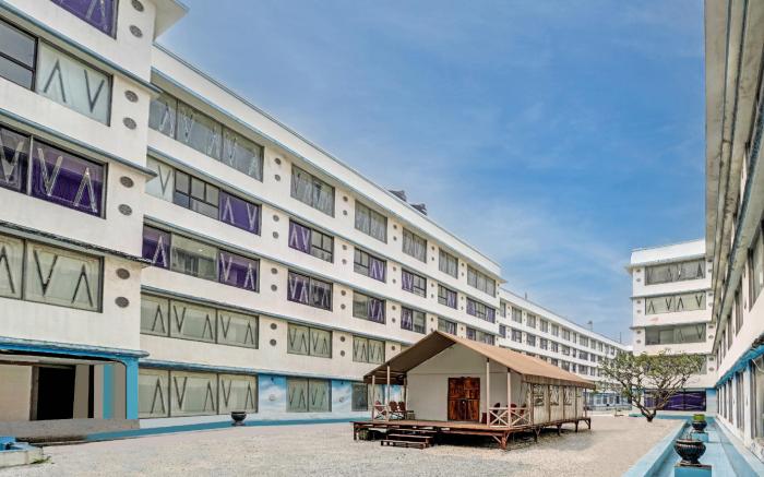 Townhouse Royal Palms Hotel - Rose Collection