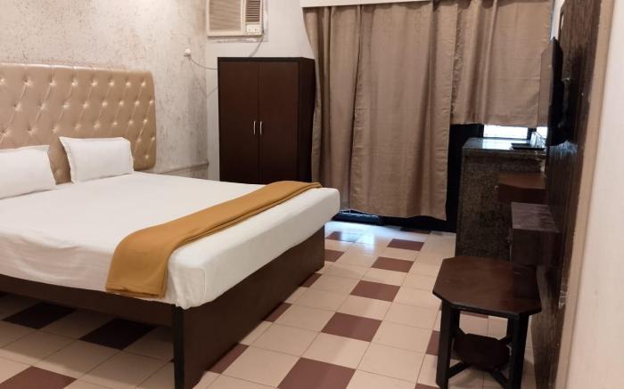 Abalone Resort