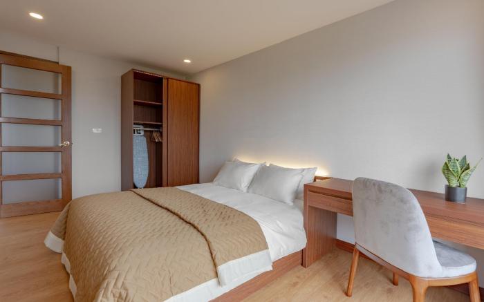 MOON West Lake Serviced Apartment