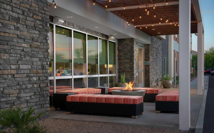 Home2 Suites by Hilton Phoenix Airport South