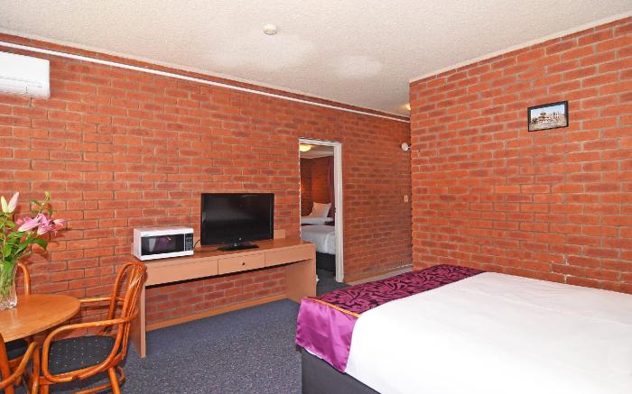 Main Lead Ballarat Motel