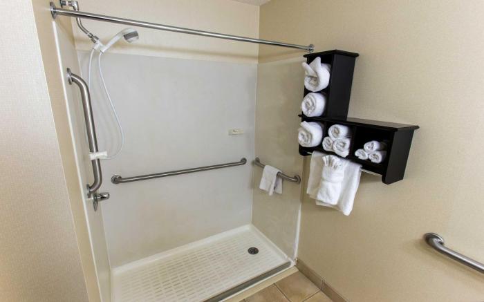 Comfort Suites Southfield/Detroit