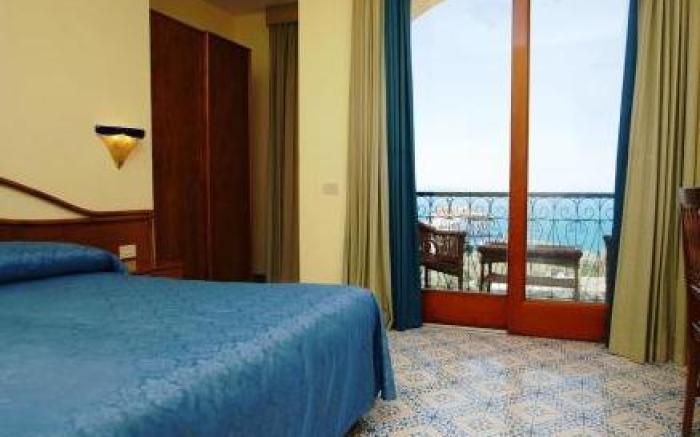 Johanna Park Hotel
