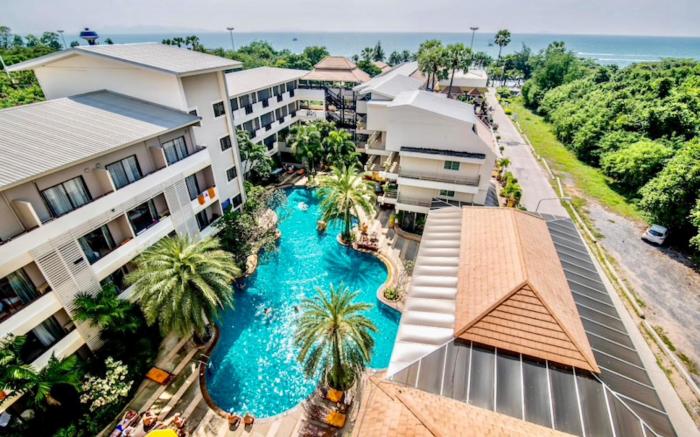 Sea Breeze Jomtien Resort