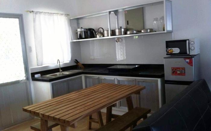 Two BR, 12pax, 3km outside Pico de Loro & beach /r