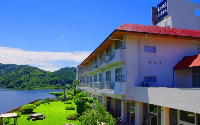 Kameyama Onsen Hotel