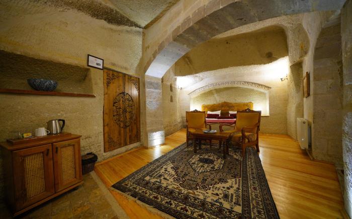 Harman Cave Hotel