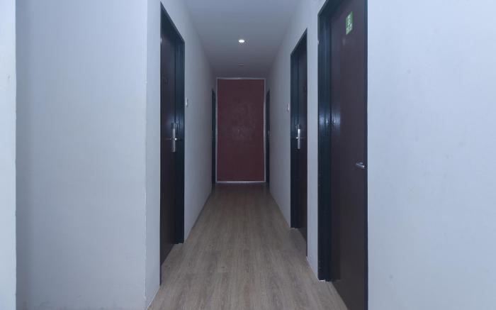 7 Hotel