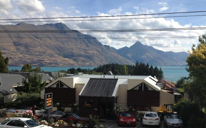 Melbourne Lodge