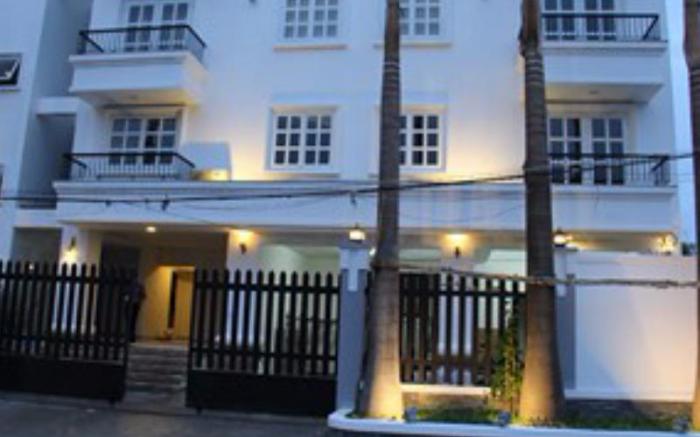 Pearl Service Apartment