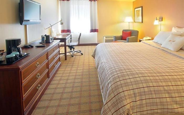 Four Points by Sheraton York
