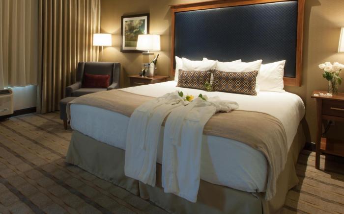 Best Western Premier Boulder Falls Inn