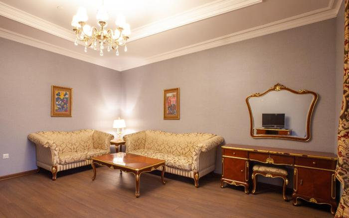 Shah Palace Hotel