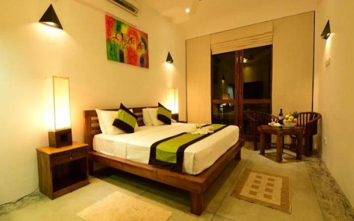 Hotel Athgira