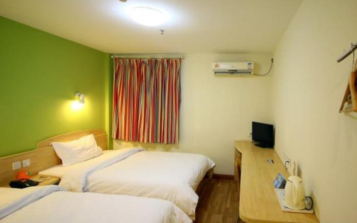 7 Days Inn Zhengzhou Zijingshan East Street Metro Station