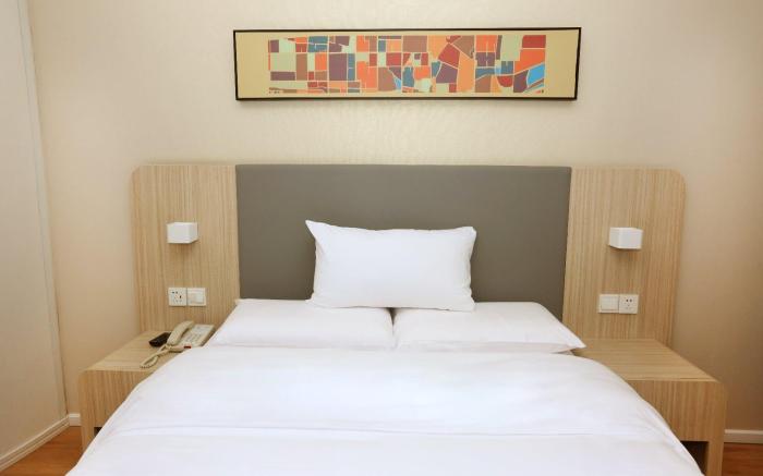 Hanting Hotel Shanghai Guilin Road Metro Station