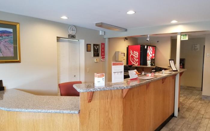 Sutter Inn