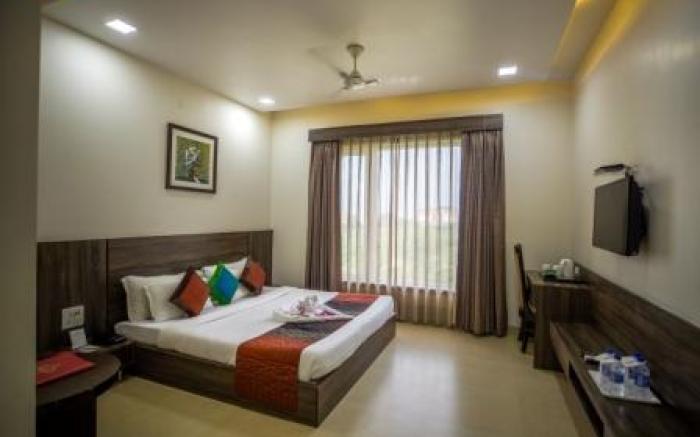 The Royal Bharti Hotel