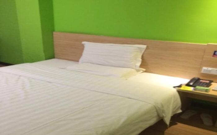 7 Days Inn Deyang Zhongjiang Kuishan Park