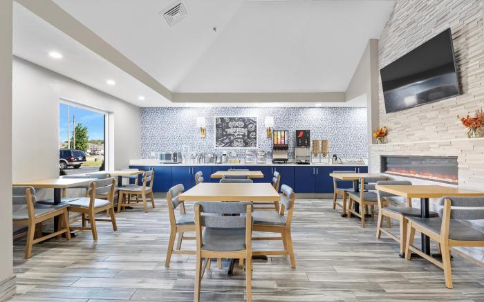 AmericInn by Wyndham Urbana/Champaign University Area