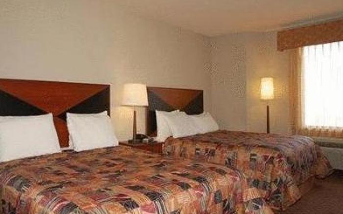 Best Western Plus Woodland Hills Hotel and Suites