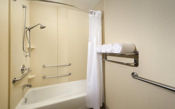 Holiday Inn Express San Antonio Sea World By IHG