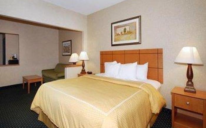 Comfort Suites