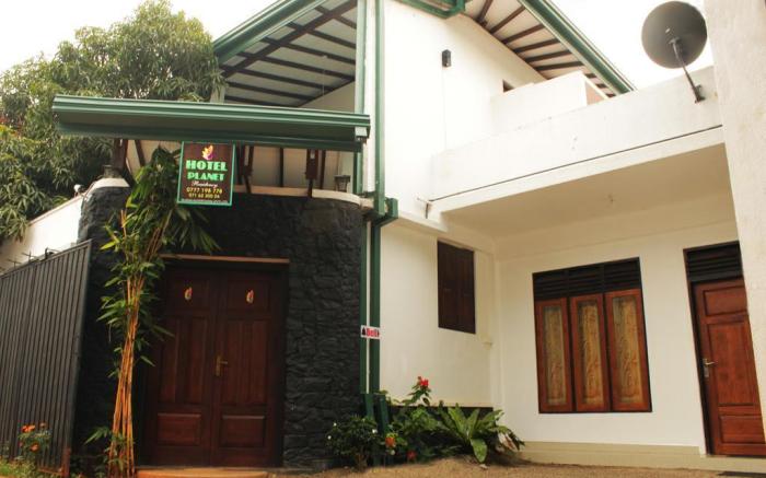 Hotel planet residency