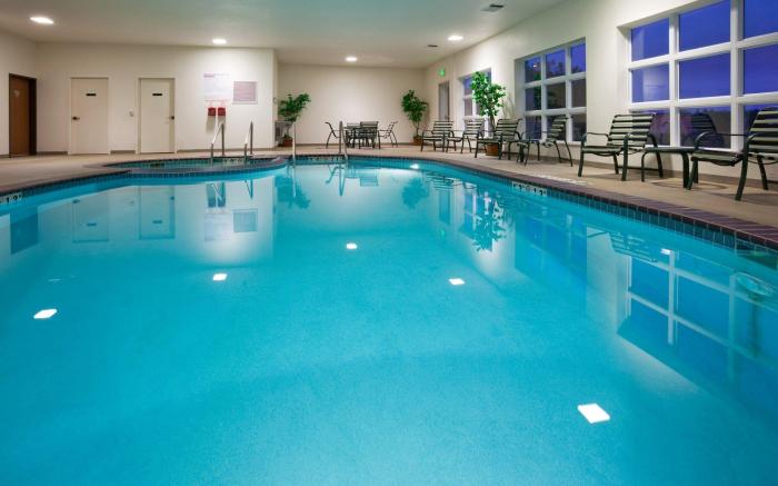 Holiday Inn Express Hotel and Suites Stevens Point By IHG