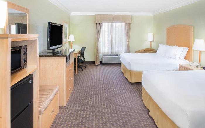 Holiday Inn Express Hotel & Suites Vacaville By IHG