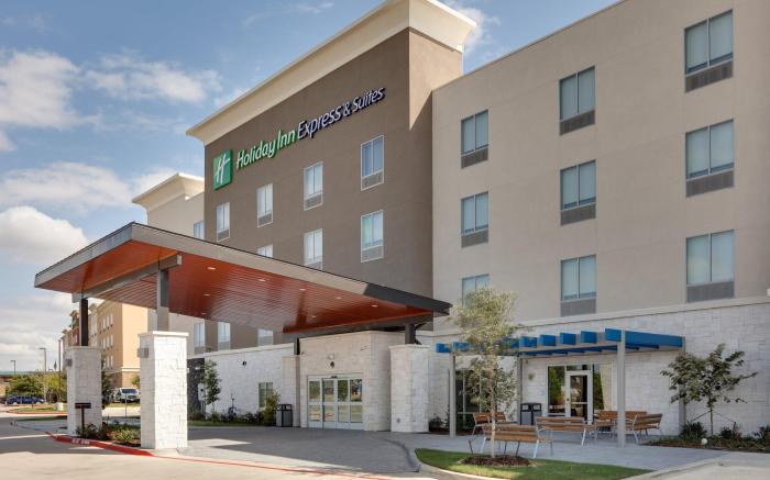Holiday Inn Express And Suites Plano - The Colony By IHG