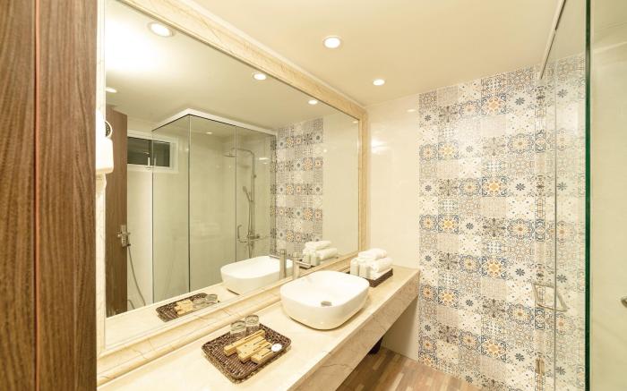 Romeo  Juliet Dalat Resort