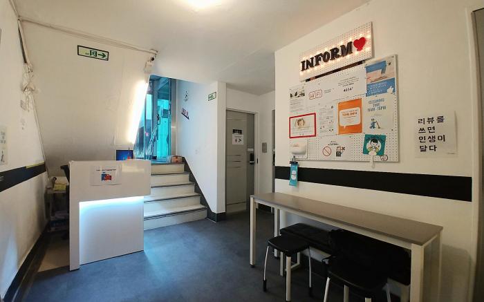 Jun Guesthouse Hongdae