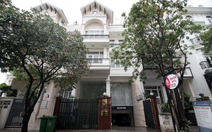Bin Bin Hotel 2 - Near Him Lam D7