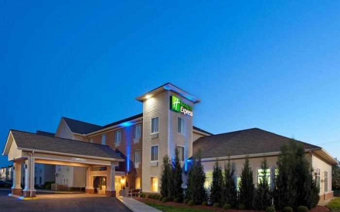 Holiday Inn Express Hotel & Suites Columbus By IHG