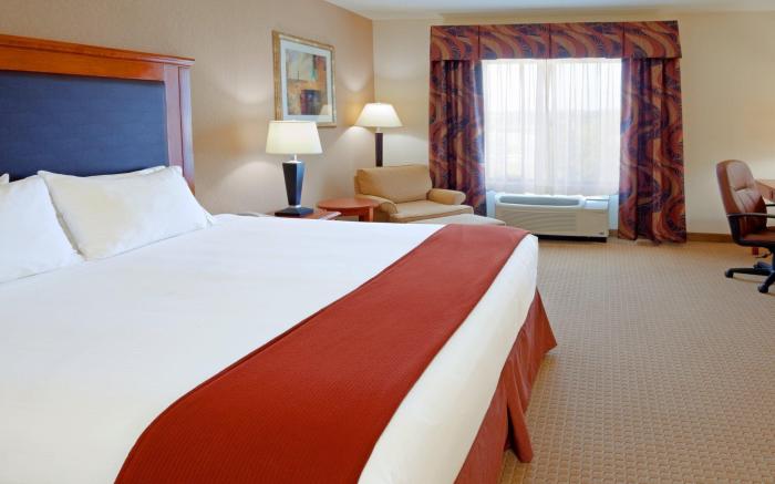Holiday Inn Express Hotel & Suites Latham By IHG