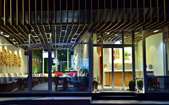 All Inn Hotel