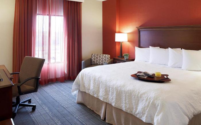 Hampton Inn Boston-Norwood
