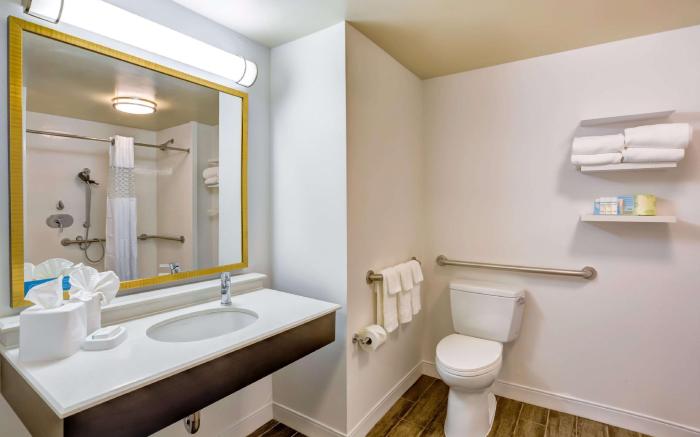 Hampton Inn Boston-Norwood