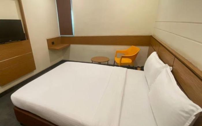 Max Hotels Prayagraj