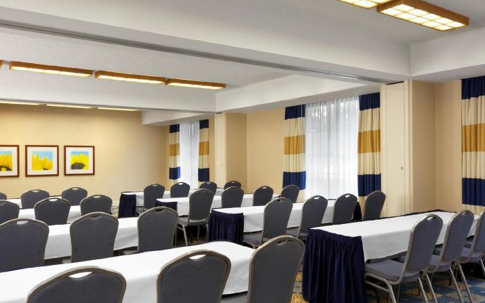 Four Points by Sheraton Pleasanton