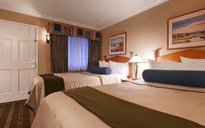 Best Western University Lodge