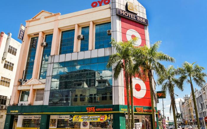 Super OYO 1219 Hotel Bbk